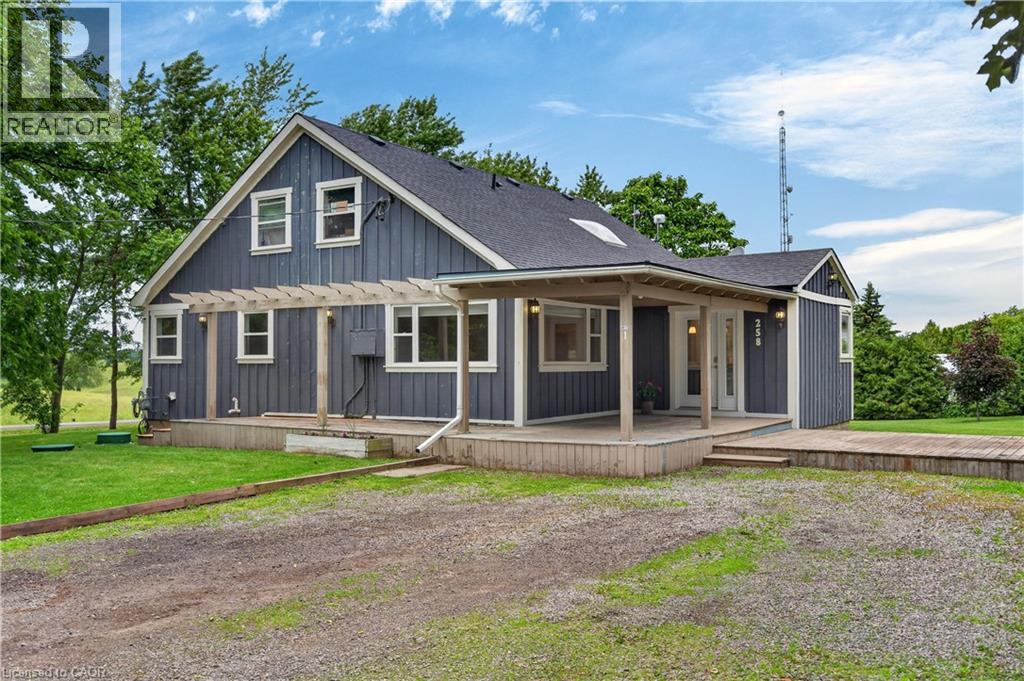 258 Lynden Road Property Photo 2