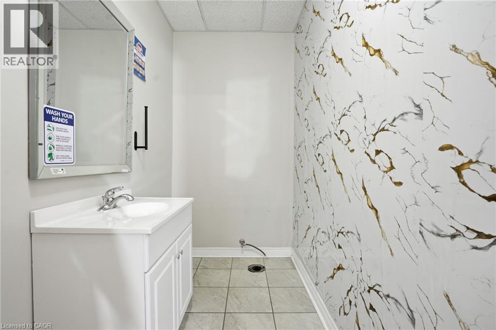 21 Front Street S Unit# 202 Property Photo 17