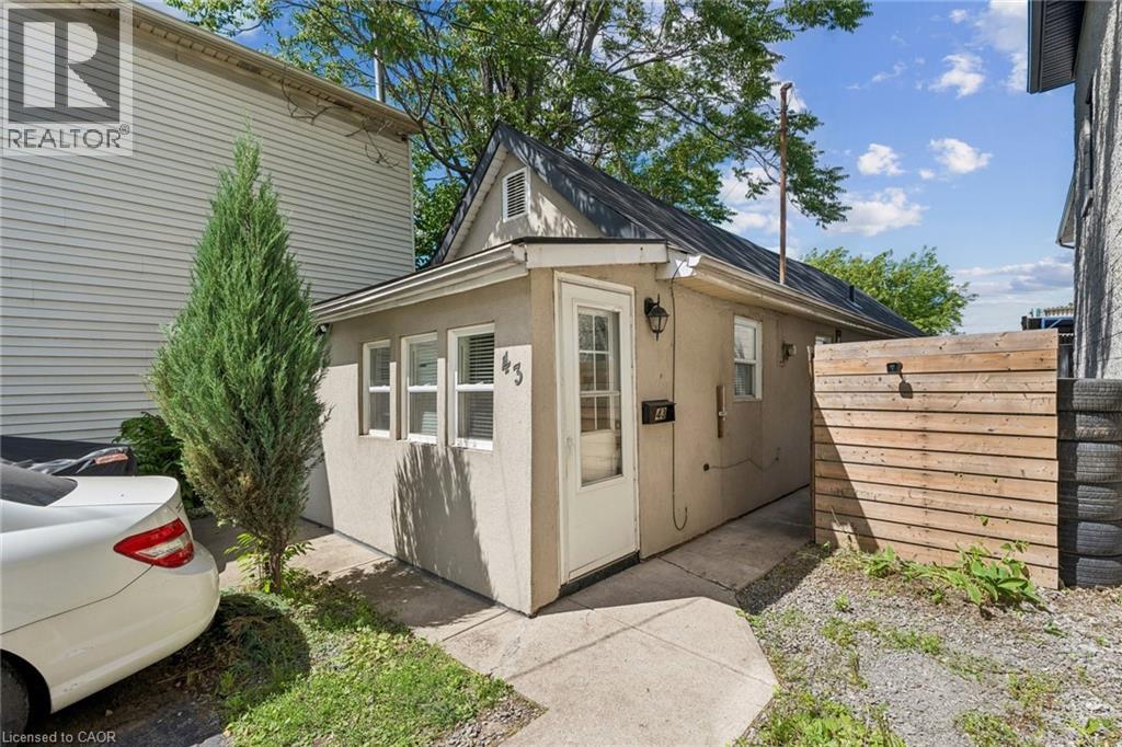 43 Whitfield Avenue Property Photo 3