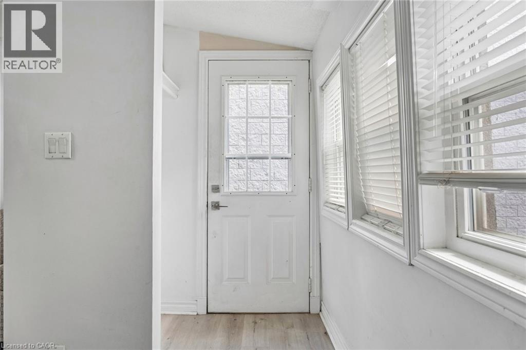 43 Whitfield Avenue Property Photo 6