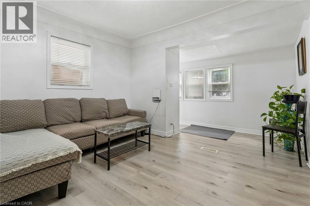 43 Whitfield Avenue Property Photo 15