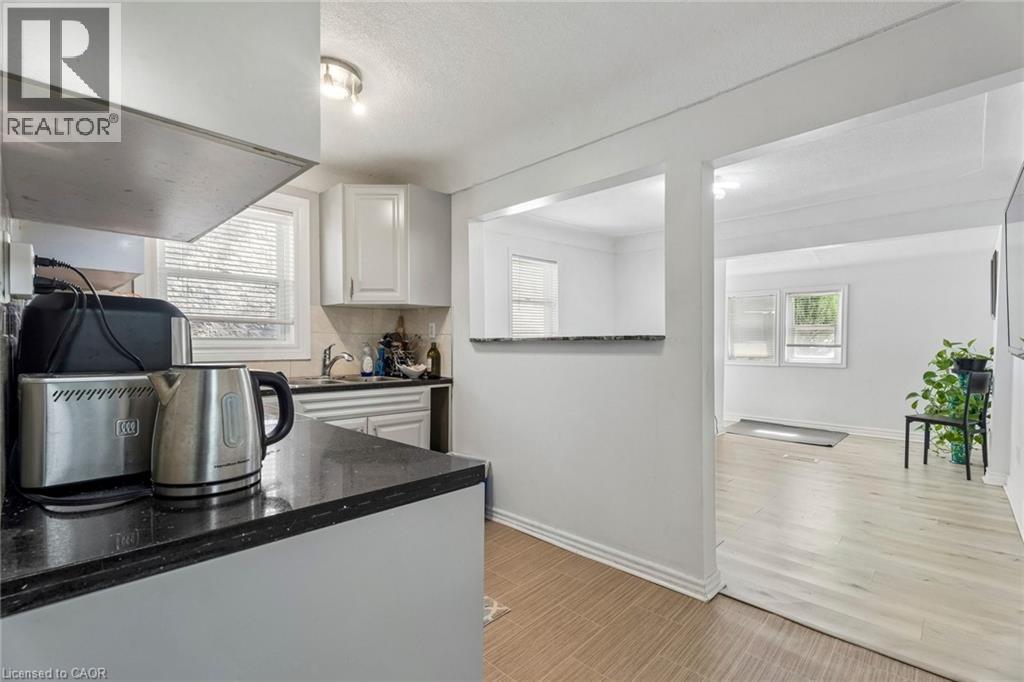 43 Whitfield Avenue Property Photo 23