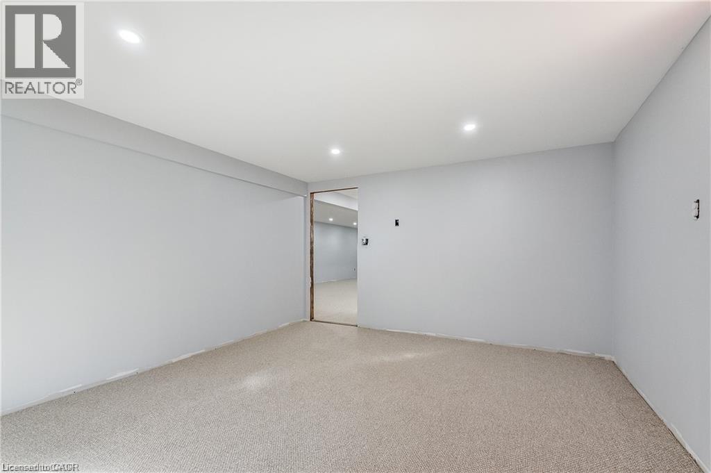 480 Cavan Street Property Photo 32