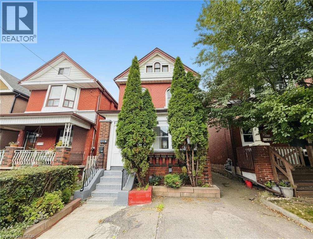 24 Somerset Avenue Property Photo 2