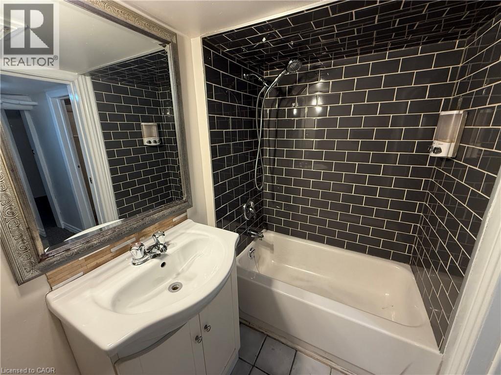24 Somerset Avenue Property Photo 25