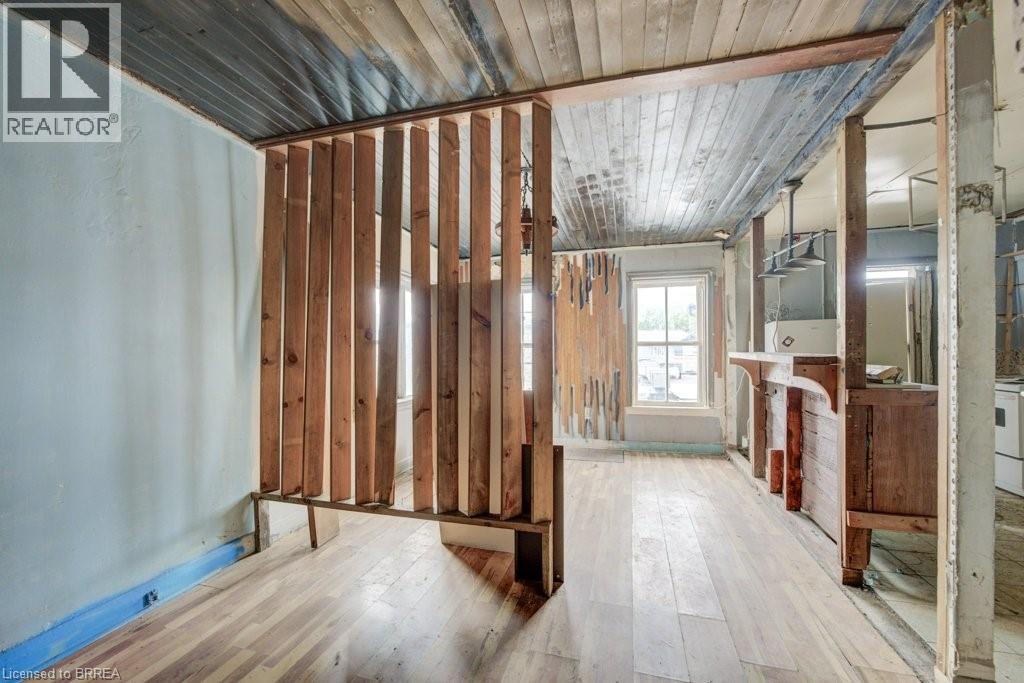 36 Norfolk Street S Property Photo 21