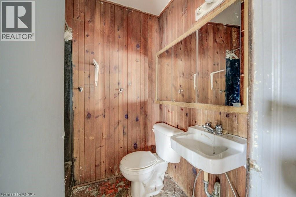 36 Norfolk Street S Property Photo 25