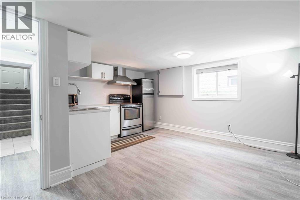 73 West 3rd Unit# B Property Photo 4