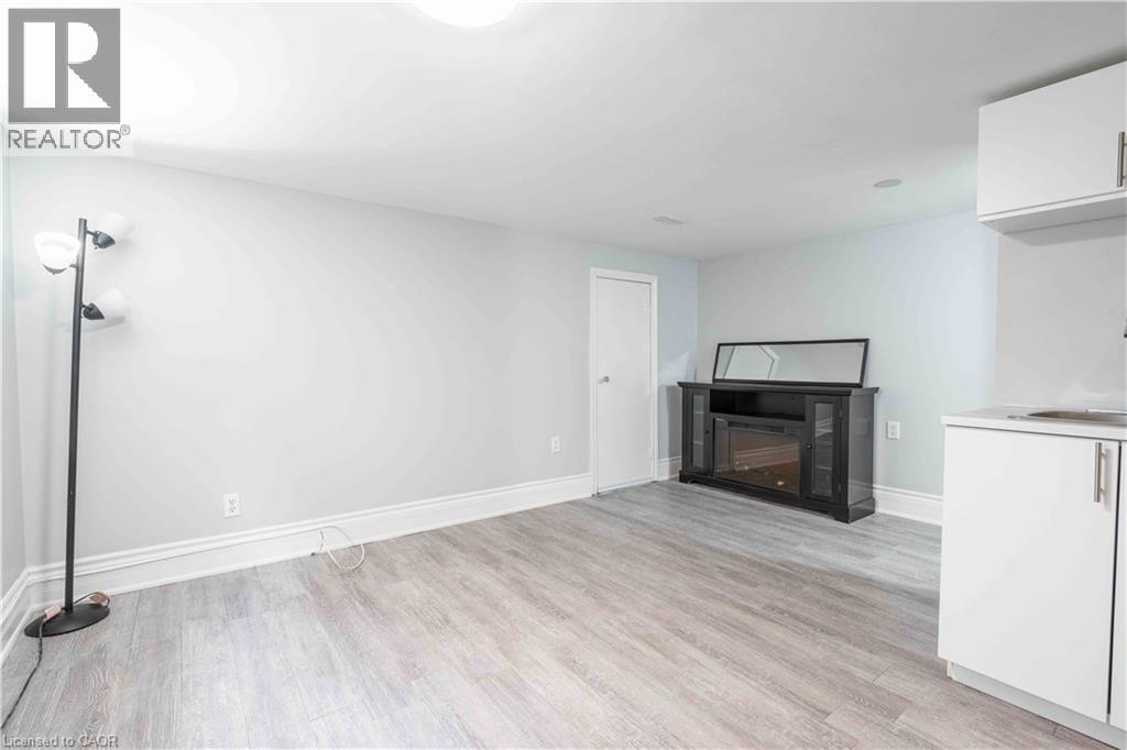 73 West 3rd Unit# B Property Photo 7