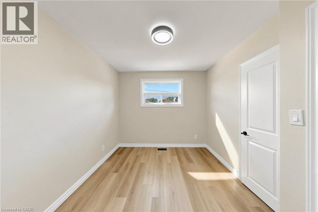28 Warren Avenue Property Photo 12