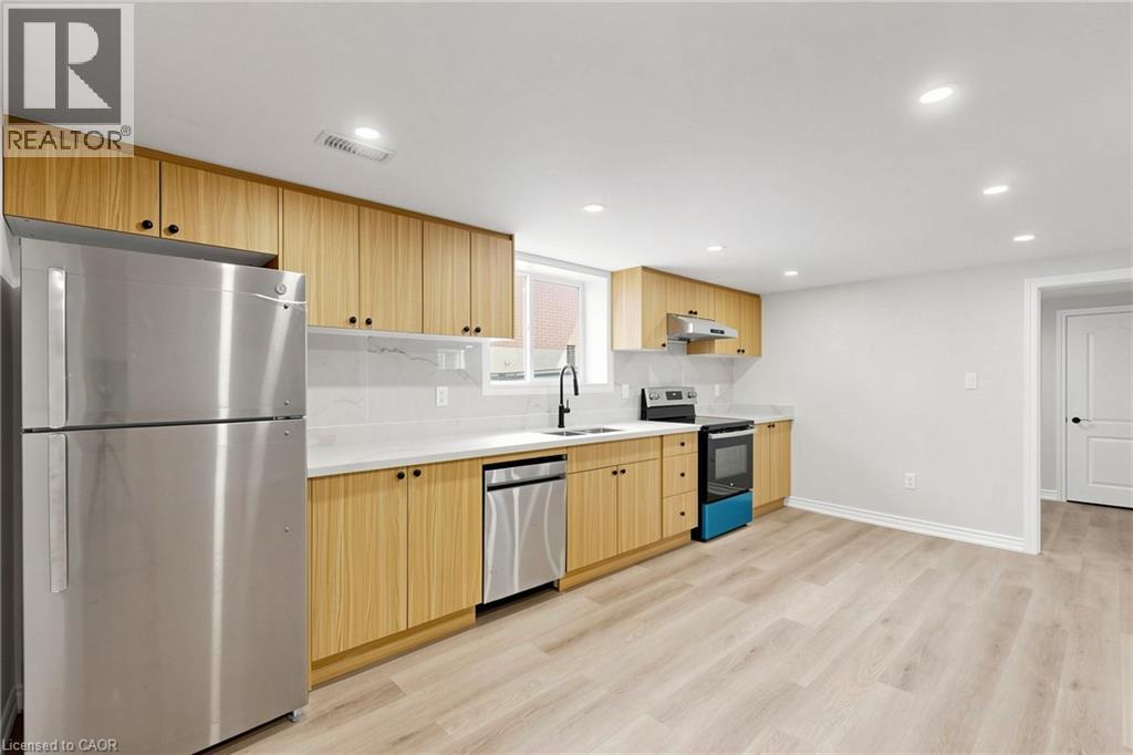 28 Warren Avenue Property Photo 23
