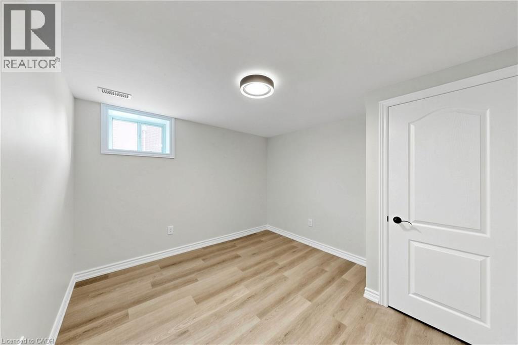 28 Warren Avenue Property Photo 27