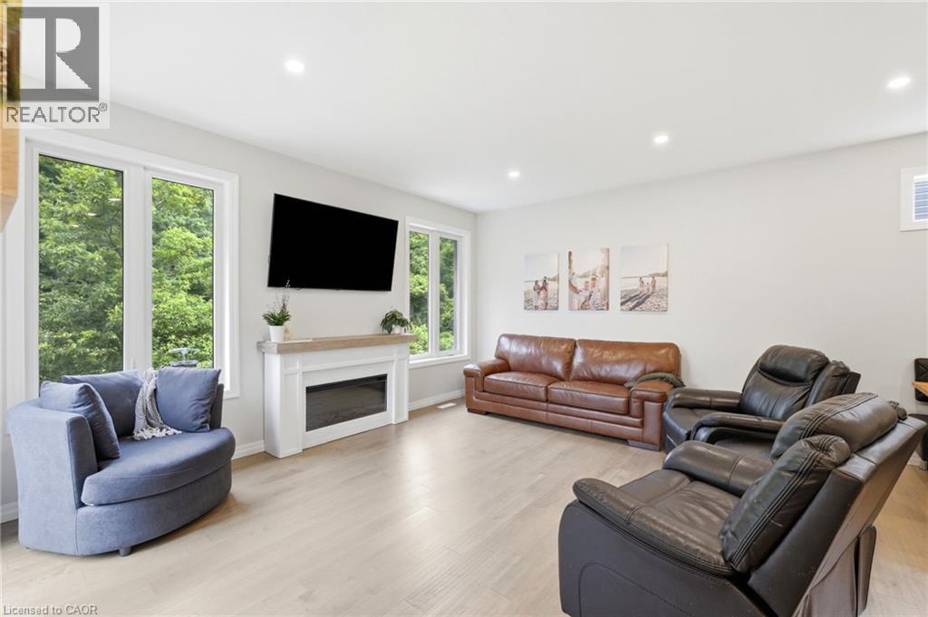 39 Dunning Way Property Photo 6