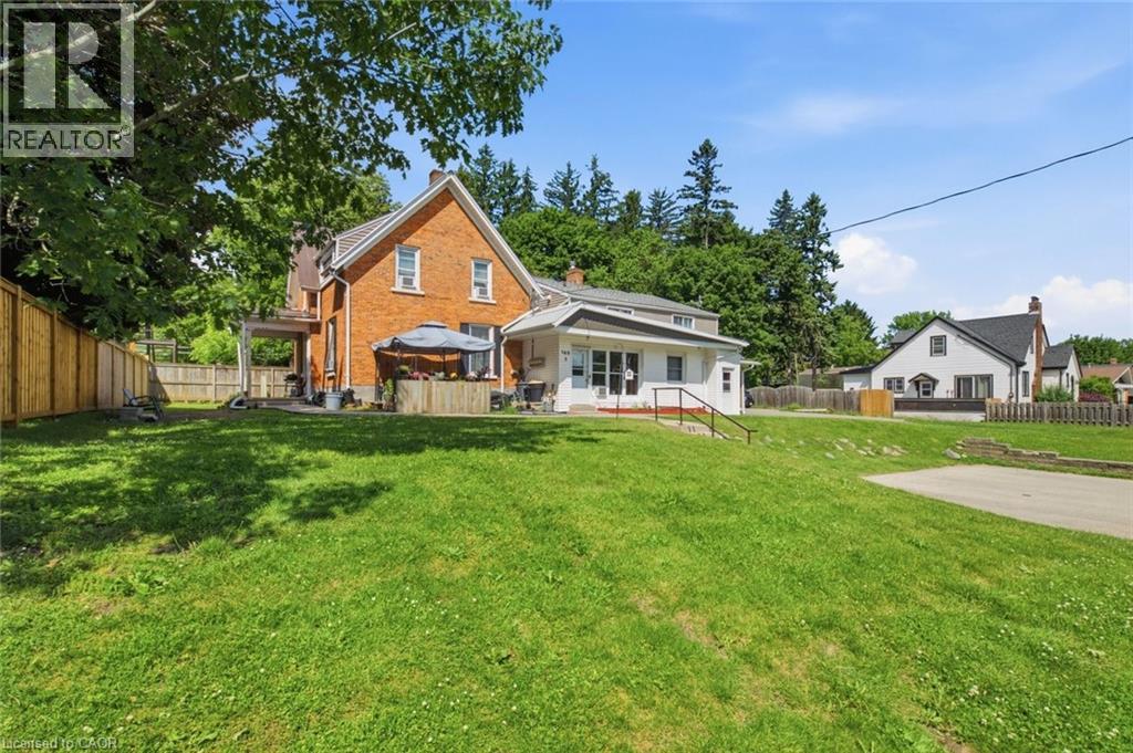 160 Queen Street Property Photo 2