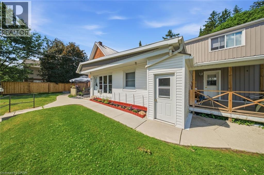 160 Queen Street Property Photo 4