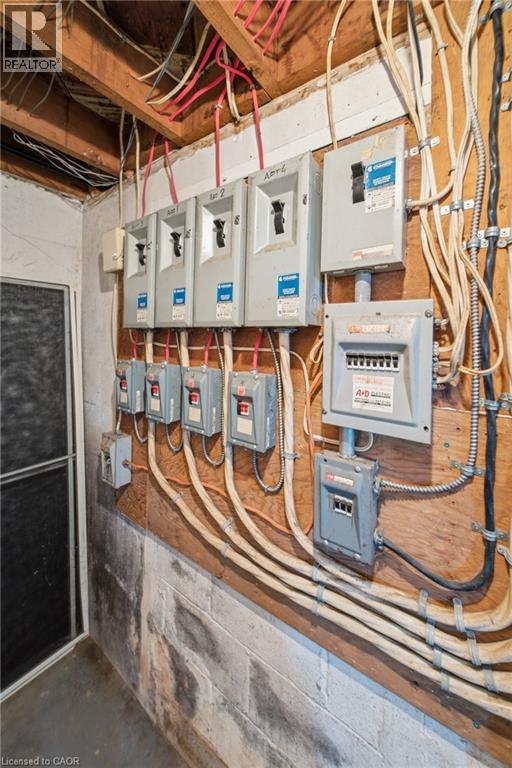 160 Queen Street Property Photo 14