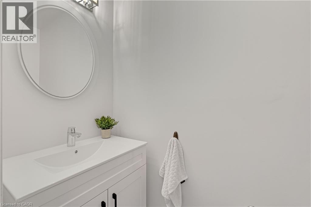 1471 Pickwick Drive Property Photo 13