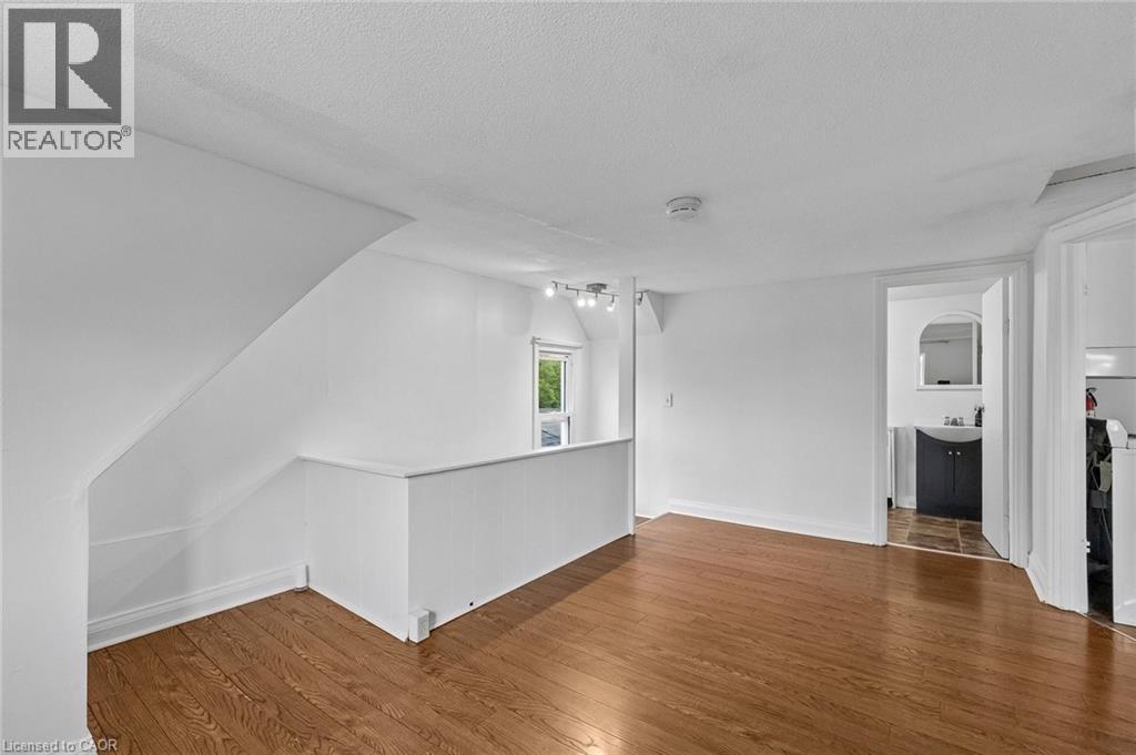 53 Kinsey Street Property Photo 9