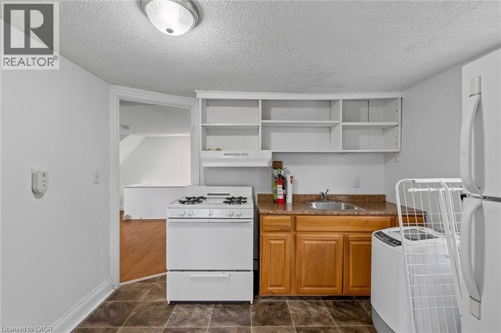 53 Kinsey Street Property Photo 14
