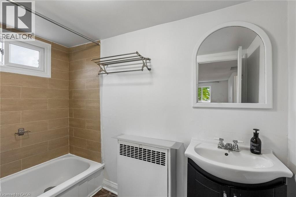 53 Kinsey Street Property Photo 15