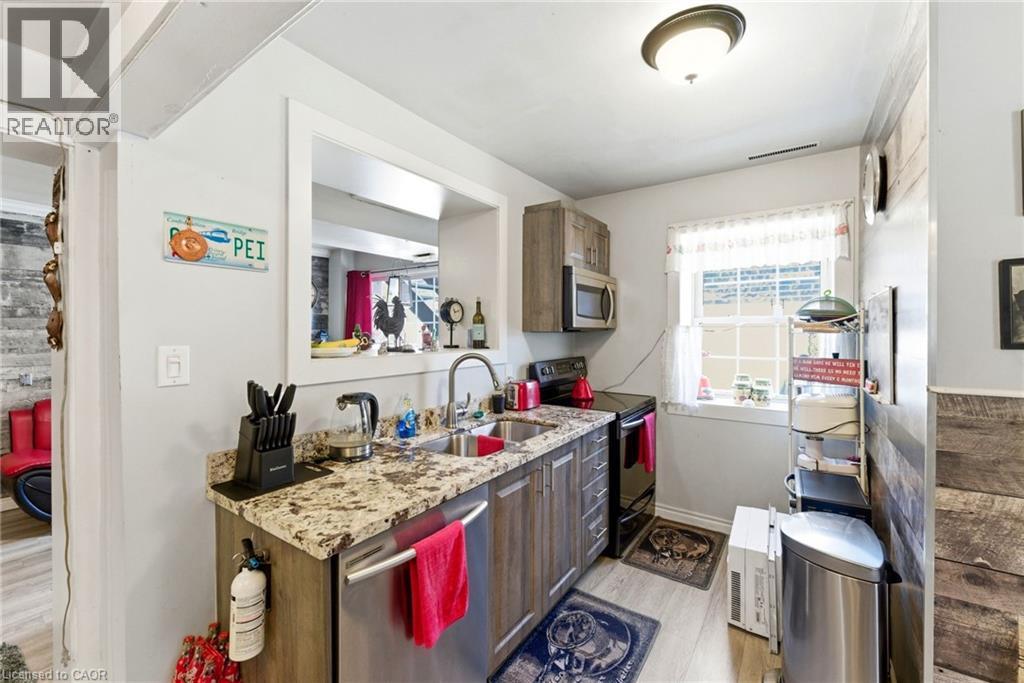 1745 King Street E Property Photo 20