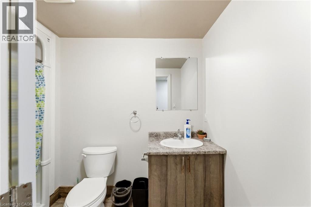 1745 King Street E Property Photo 37