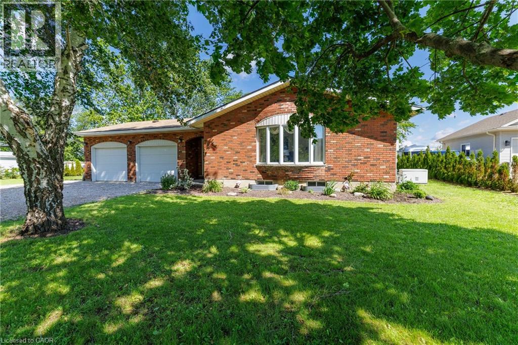 6155 Rainham Road Property Photo 2