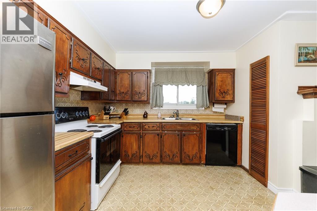 6155 Rainham Road Property Photo 10