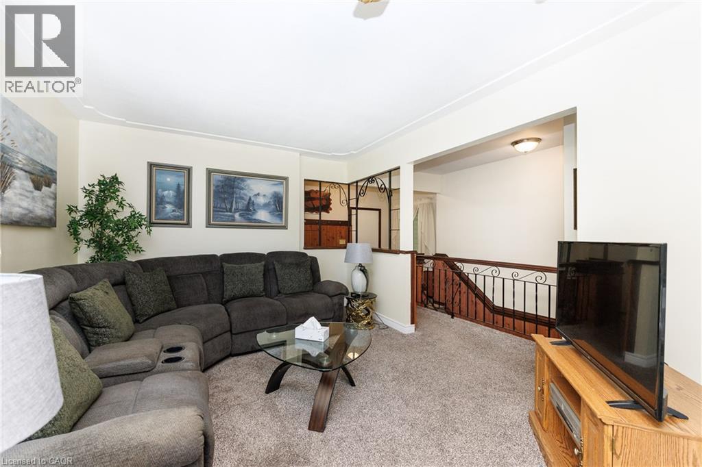 6155 Rainham Road Property Photo 13