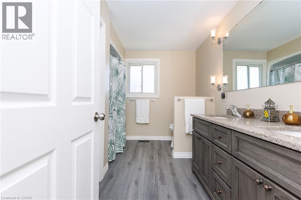 6155 Rainham Road Property Photo 22