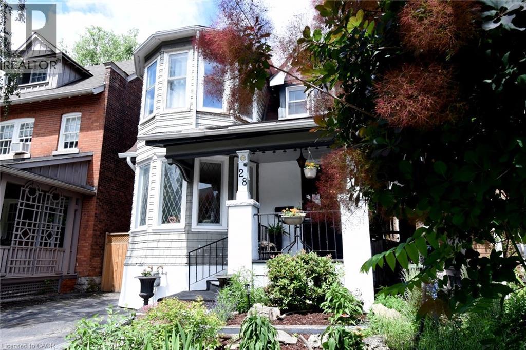 28 St Clair Avenue Property Photo 3