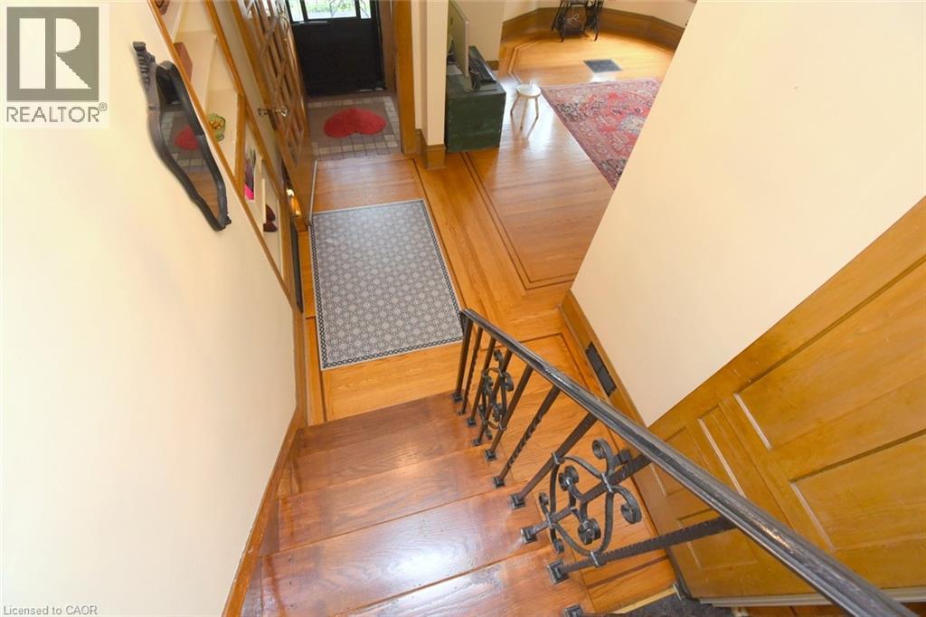 28 St Clair Avenue Property Photo 5