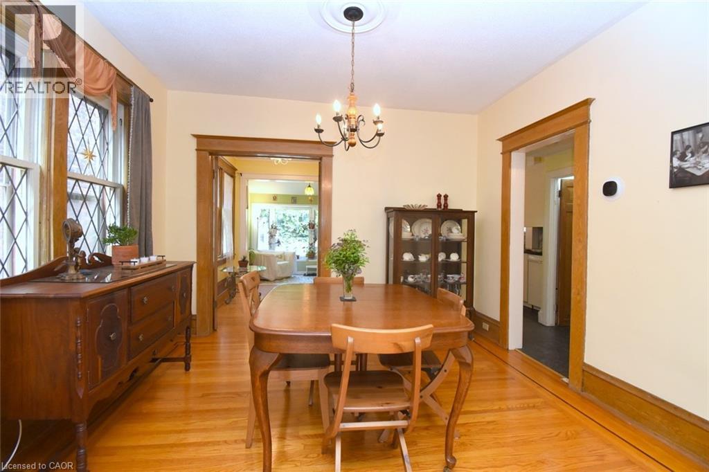 28 St Clair Avenue Property Photo 12