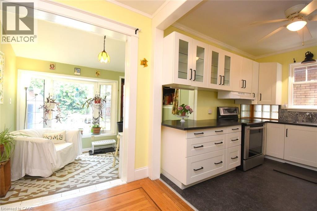 28 St Clair Avenue Property Photo 15