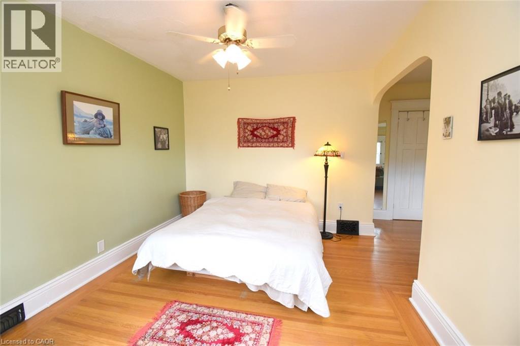 28 St Clair Avenue Property Photo 24