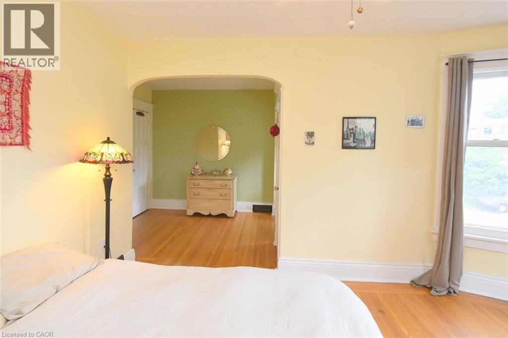 28 St Clair Avenue Property Photo 25