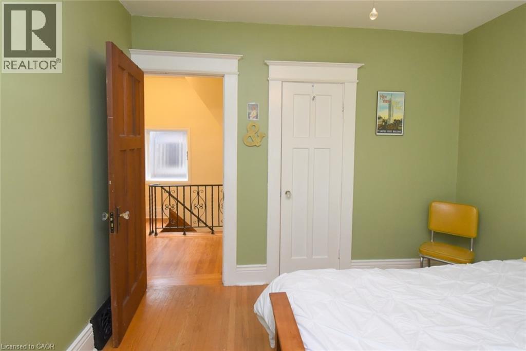 28 St Clair Avenue Property Photo 29