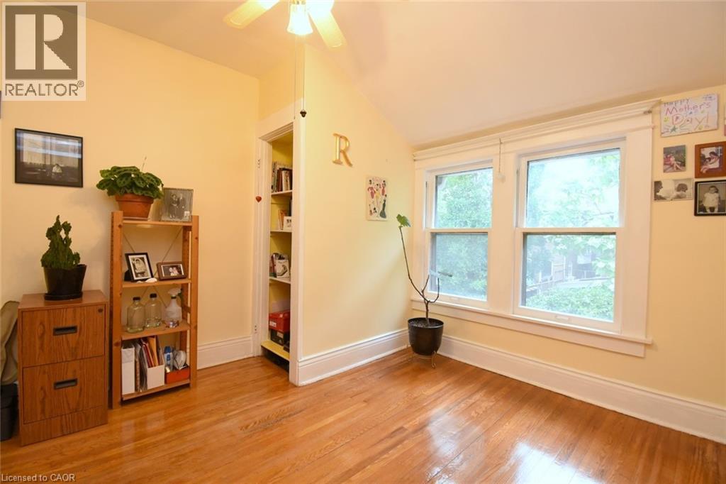 28 St Clair Avenue Property Photo 31