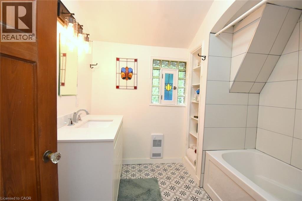 28 St Clair Avenue Property Photo 33