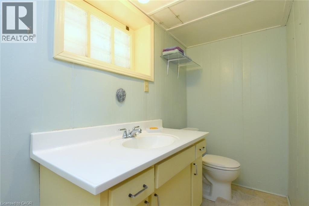 28 St Clair Avenue Property Photo 35