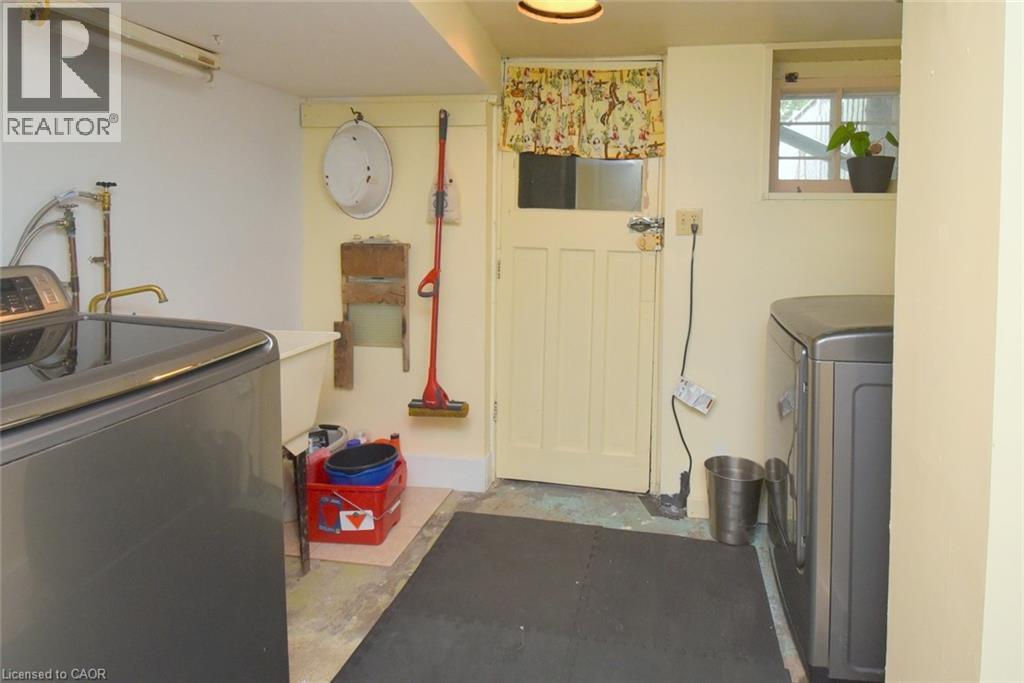 28 St Clair Avenue Property Photo 36
