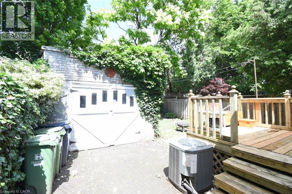 28 St Clair Avenue Property Photo 42