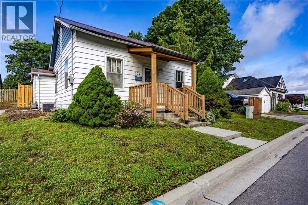 122 Queen Street Property Photo 2