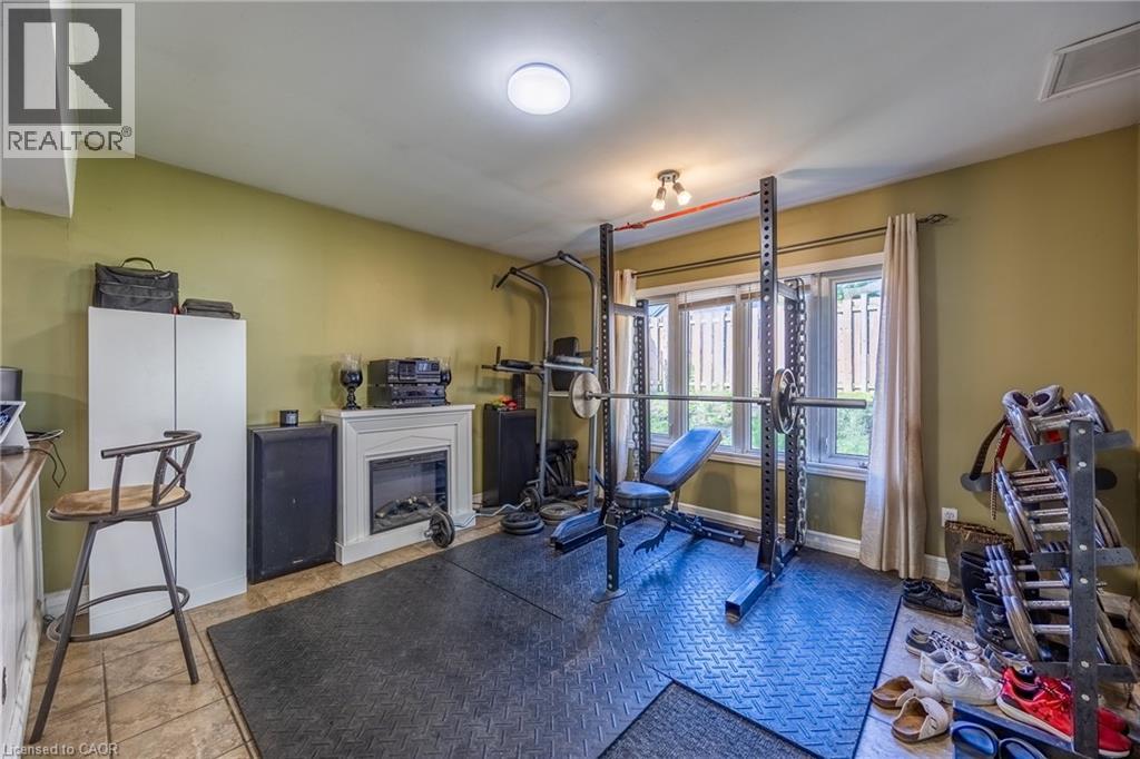 122 Queen Street Property Photo 16