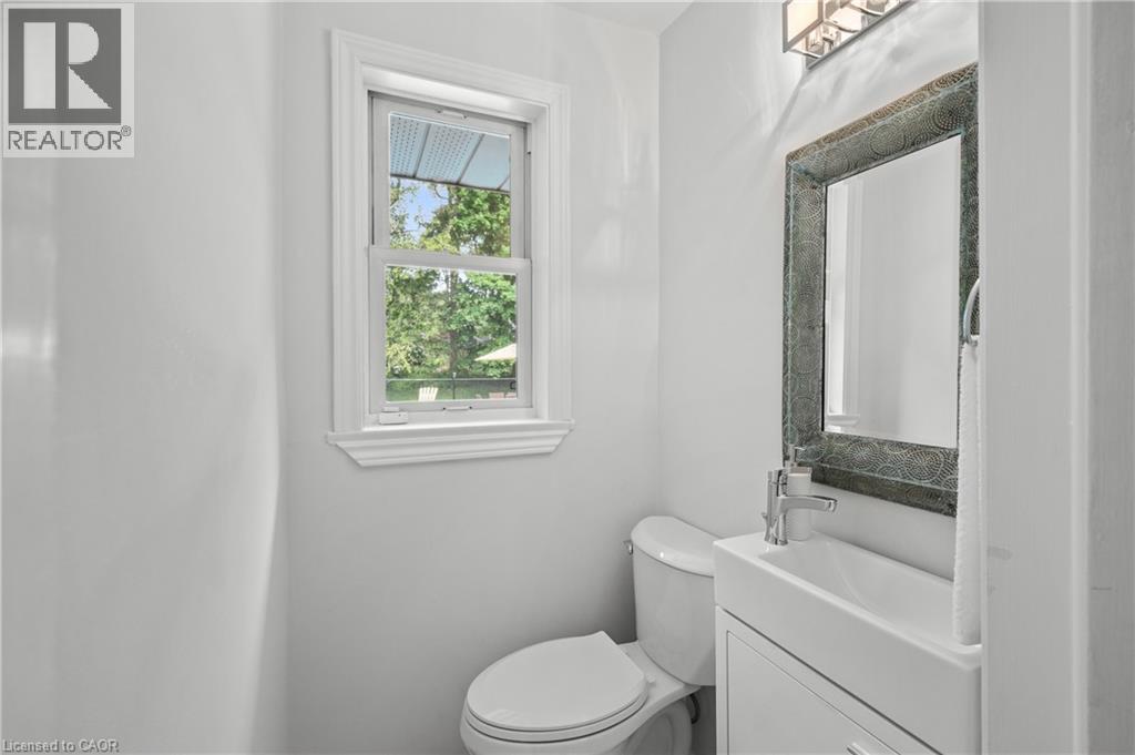 1589 Crediton Parkway Property Photo 15
