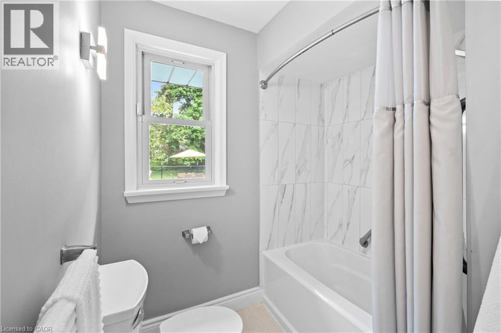 1589 Crediton Parkway Property Photo 19