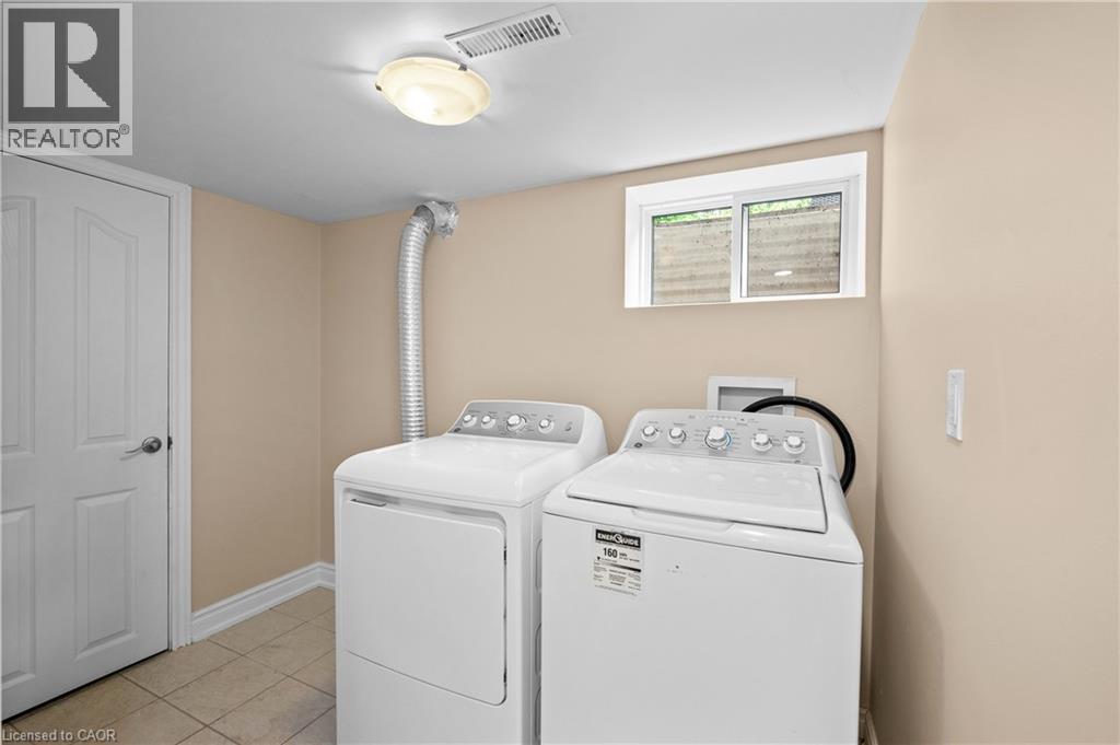 1589 Crediton Parkway Property Photo 29
