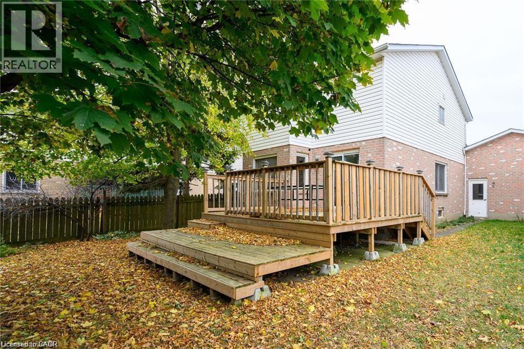 8 Buss Court Property Photo 40