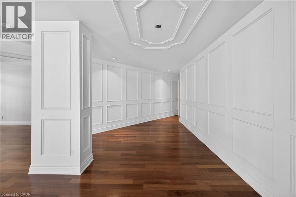205 Lakeshore Road W Unit# 409 Property Photo 14