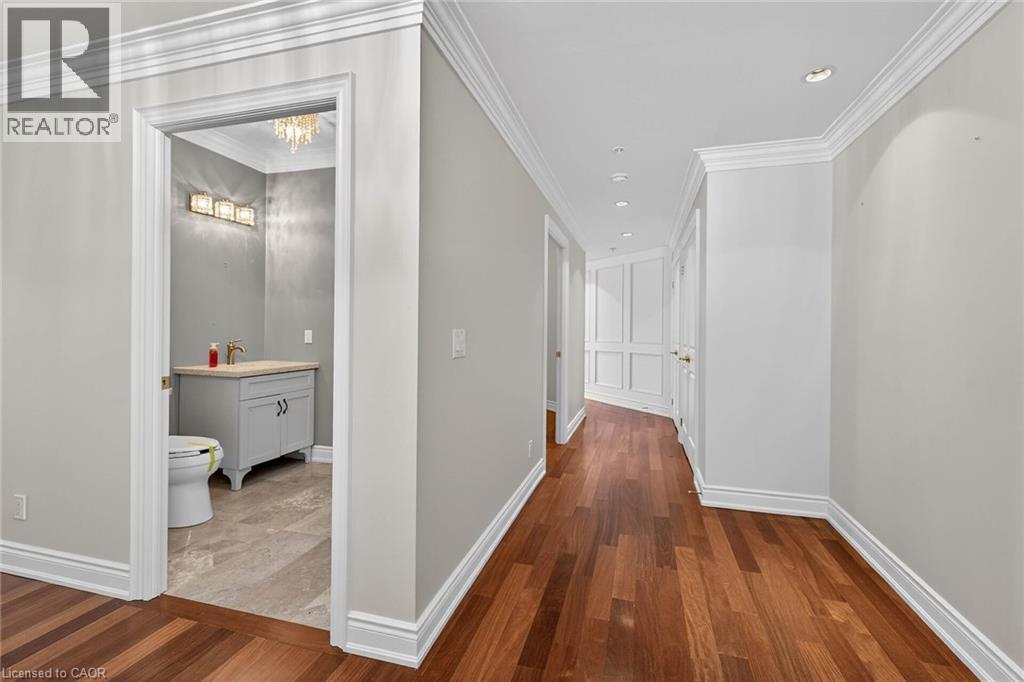 205 Lakeshore Road W Unit# 409 Property Photo 17